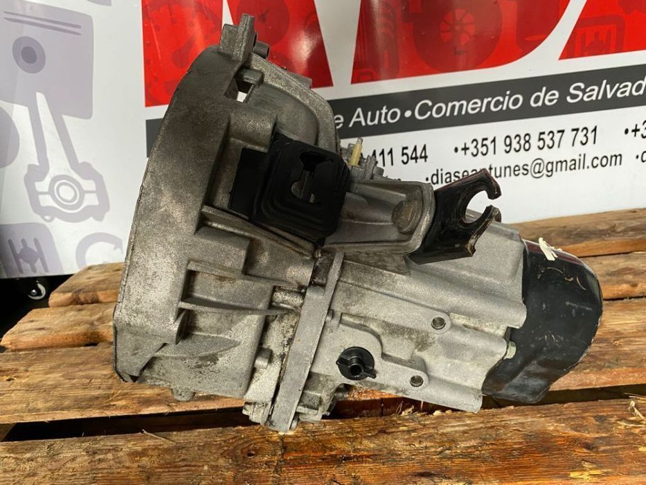 CV288Caixa Velocidades Renault Kangoo1.5 Dci de 2005(CLOCHE PARTIDA)