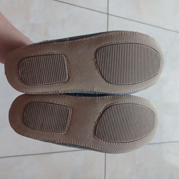 Kapcie Clarks memory foam jak nowe 38/ salon 239 zł