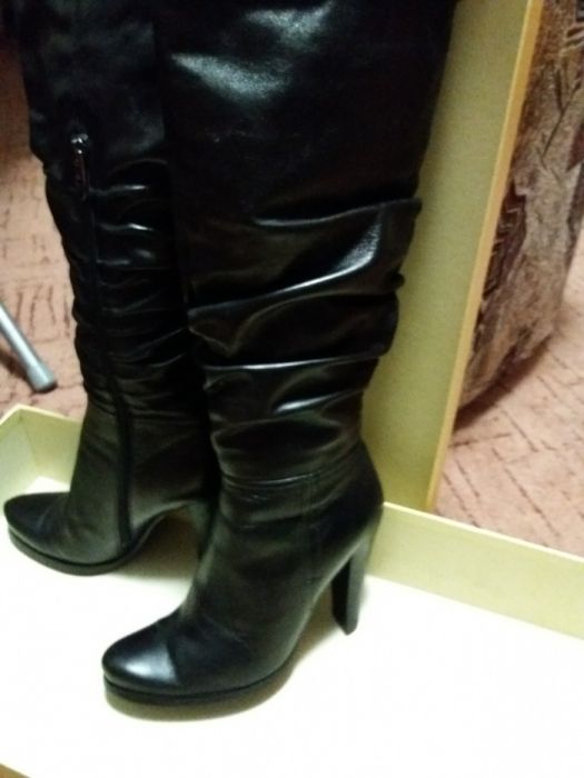 Сапоги ботфорты 39 р. из натуральной кожи зима-евро с цигейкой на змей