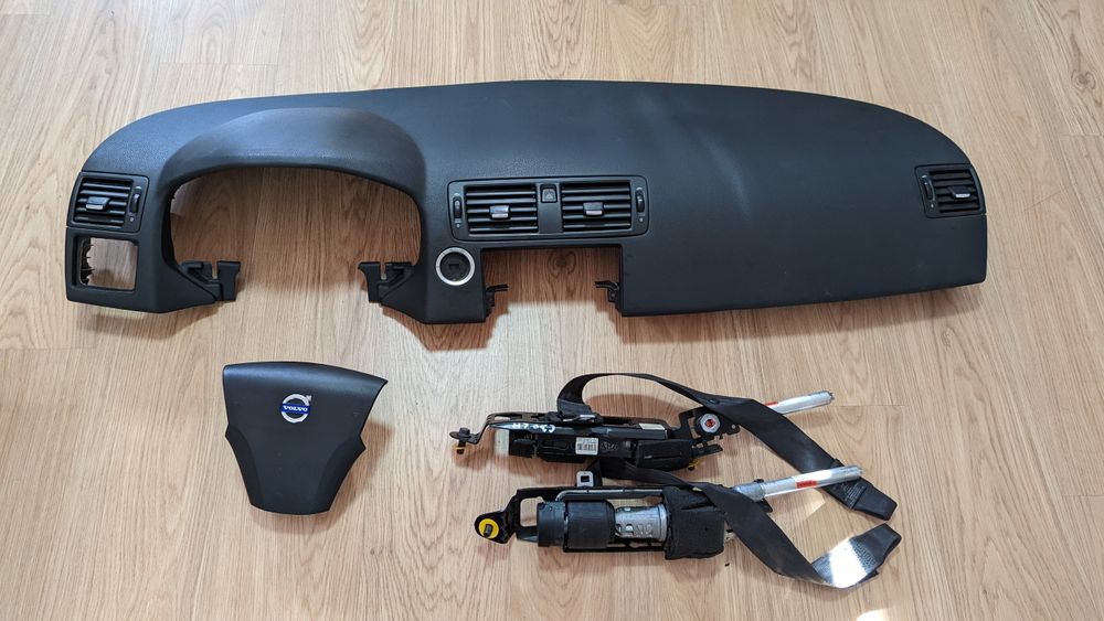 Conjunto Kit Airbags Tablier Volvo C30 original Lomar E Arcos • OLX