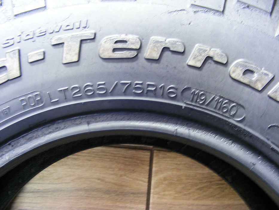 Грязьова гума 265/75/16 -4 шт.BFGoodrich Mud-Terrain T/A .