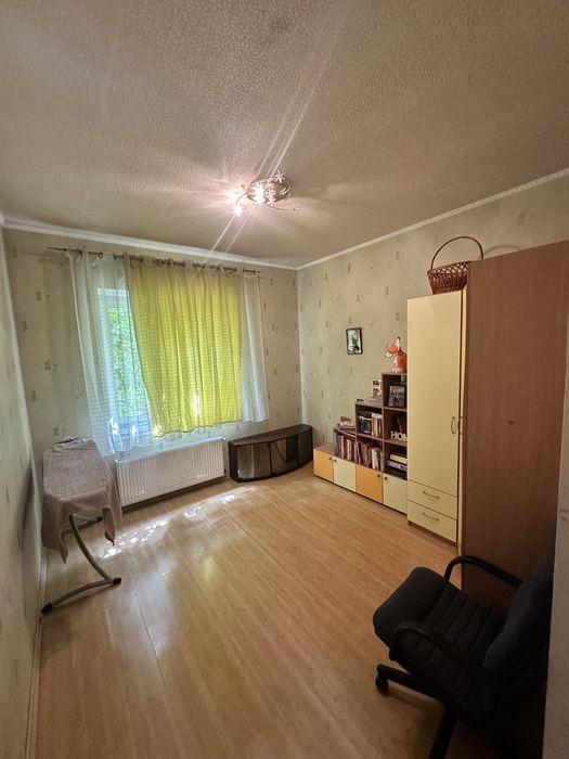 Продаж будинок Ж/М Перемога між Ж/М Сокіл