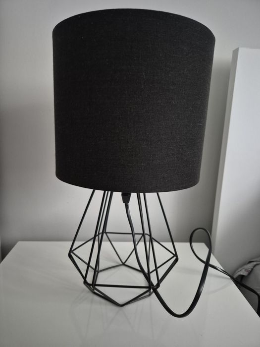 Lampka nocna czarna