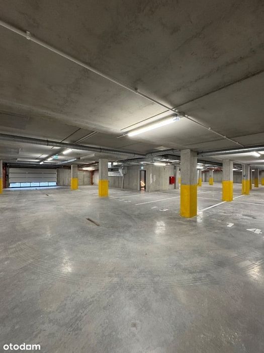 Oferujemy wynajem miejsc w nowym garażu podziemnym