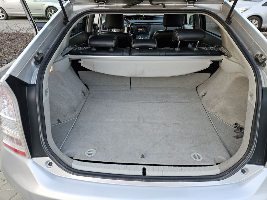 Prius 3 hybryda + LPG**SKÓRY**