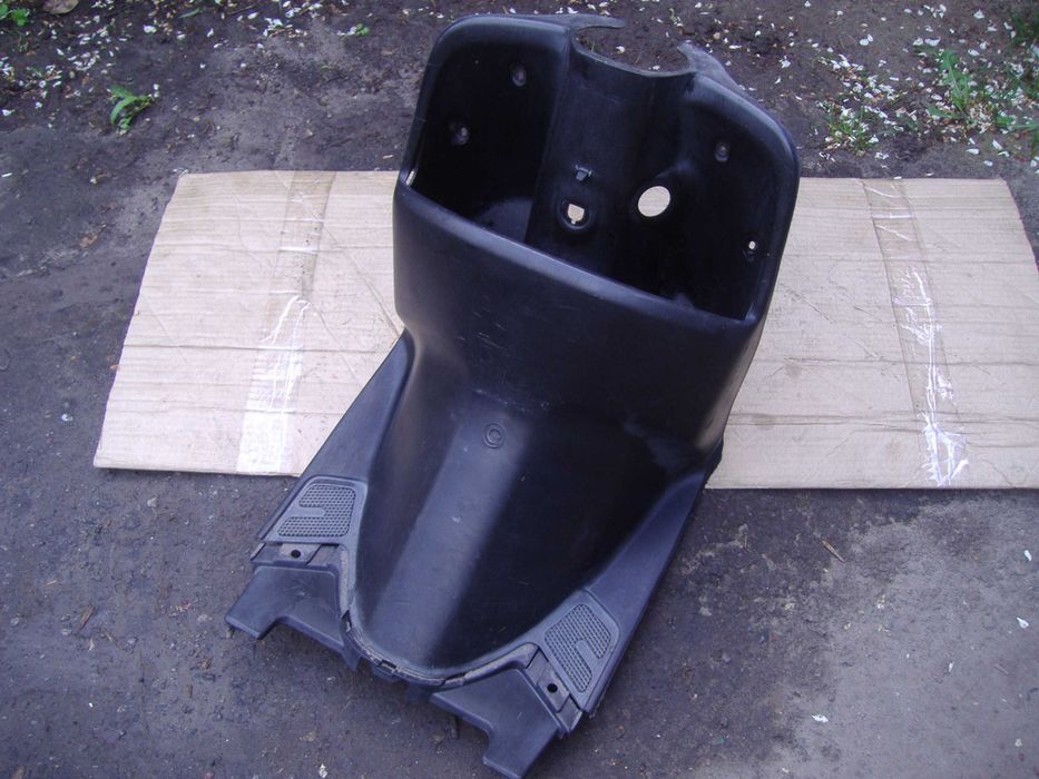 Пластик на скутер мопед Honda Dio AF34 AF35 (оригинальный б/у) Japan