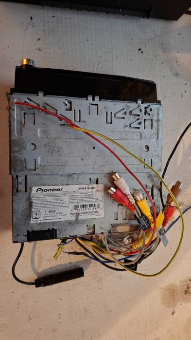 PIONEER AVH-X7800BT 1-DIN 7'' wysuwany ekran dotykowy Android iPhone