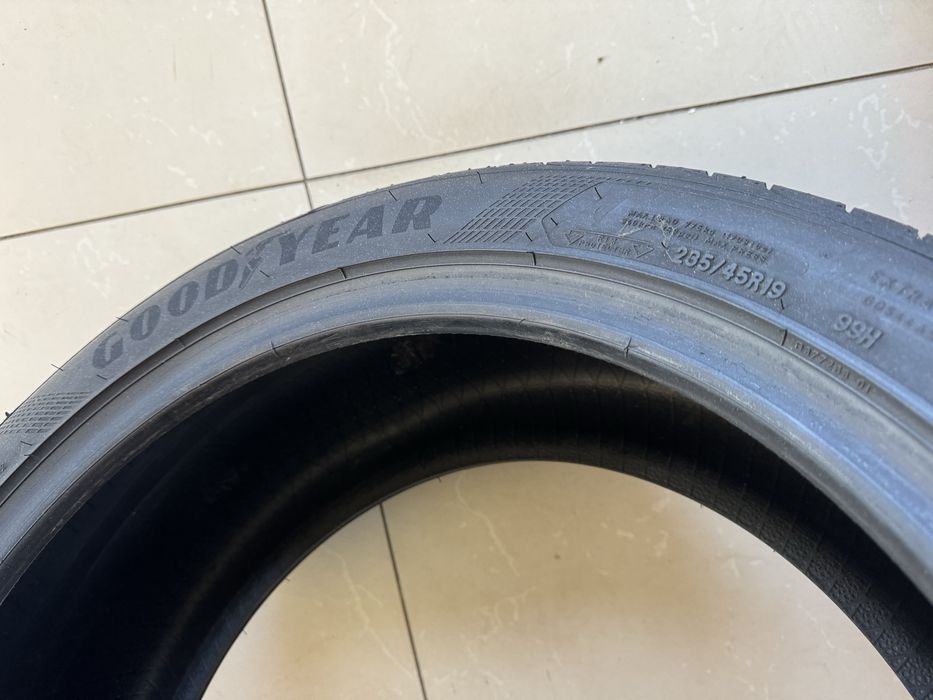 Шини літні 235/45R19 Goodyear летние шины r19 235 45
