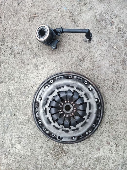Продам сцепление + маховик Renault Megan 2