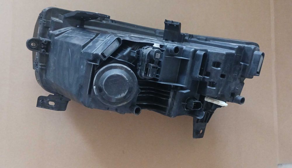 Dacia Duster III lampa Led prawa prawy przod
