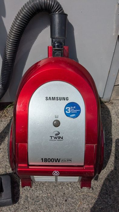 Пылесос  Black  Decker новый акб