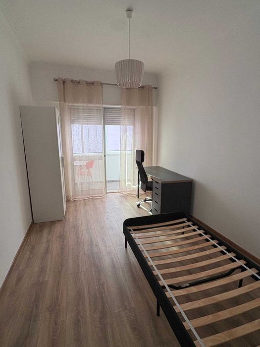 Casa T3 para arrendar em Corroios– 800€/mês