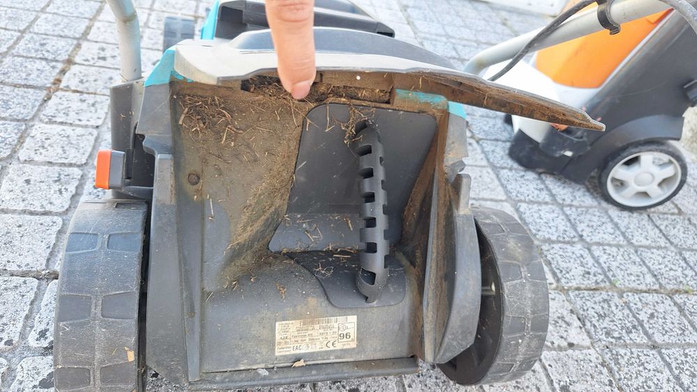 Corta-Relvas Elétrico Gardena PowerMax 42 E – 1700W