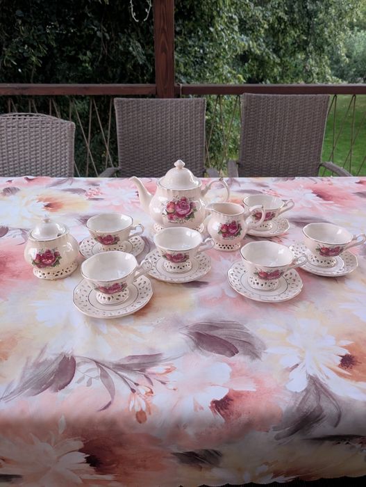 Ażurowy serwis kawowy Veroni Ranunculus 15 el. STAN IDEALNY