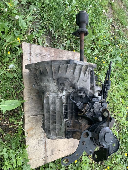 Коробка передач FORD MONDEO II 1.8 TD 97ZT7F096DA