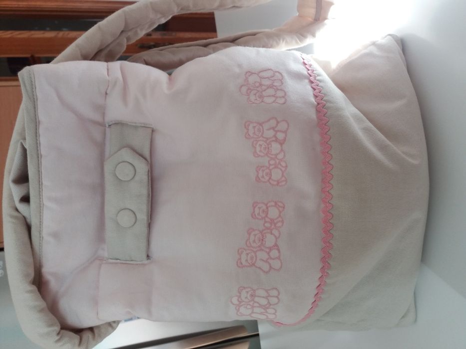 Conjunto de bebé marca João & Maria