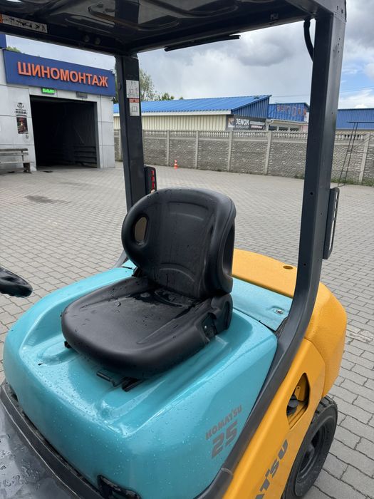Komatsu FD25T-16 Навантажувач Захват Кіповий