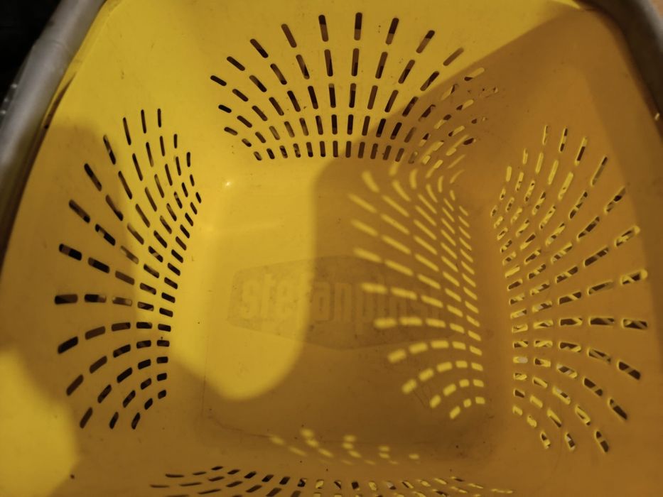 Cestos Roupa + Cabides