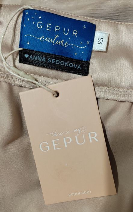 Вечірня шлейфова сукня від Gepur XS