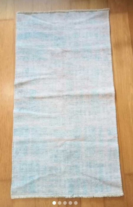 Tapete 1,37x73 como novo