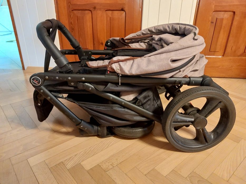 Spacerówka camarello, duże koła