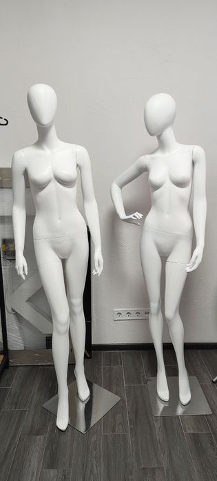 Оборудование для салона - Маникены женские.