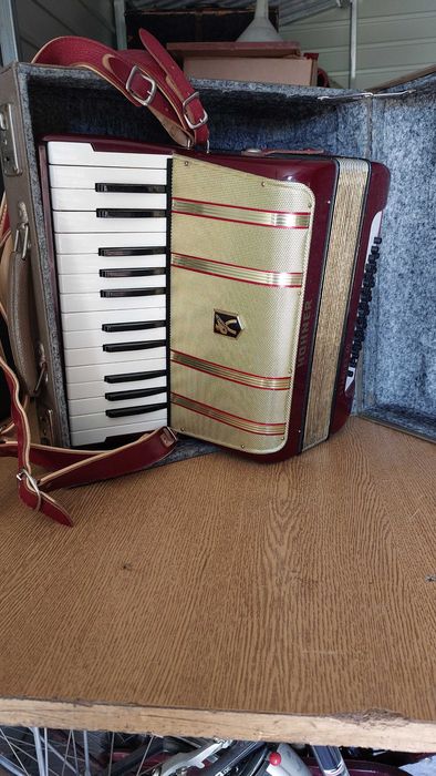Akordeon 40 bas.