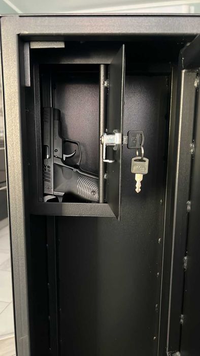 збройовий сейф 100*25*20см під АК з полками,тейзером з сертифікат