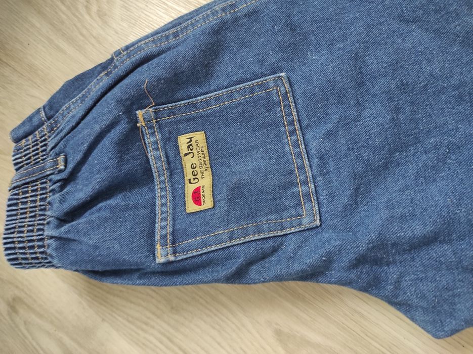 Джинсы для девочки MOM