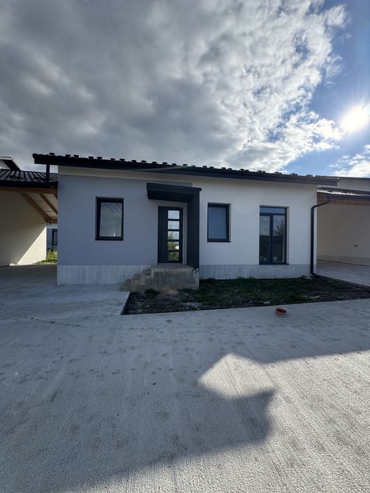 Продаж котеджів