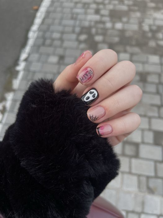 Манікюр з укріпленням 900 грн, метро Вокзальна