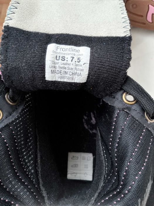 Джазовки( кросовки) us - 7,5 (38) танцевальные