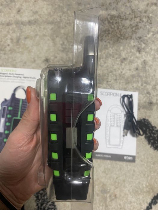 Радіоприймач Eton Scorpion . Радіо
