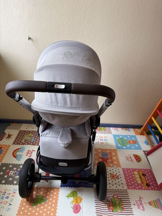 Cybex Balios S Lux прогулянкова