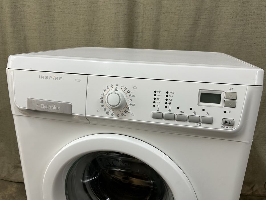 Стиральная машина Electrolux 5 кг.EWS10410W.Гарантия!