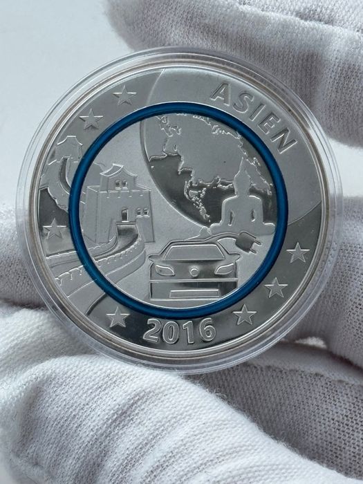 Пам'ятна медаль " Азія". 2016 рік. СРІБЛО. Сертифікат