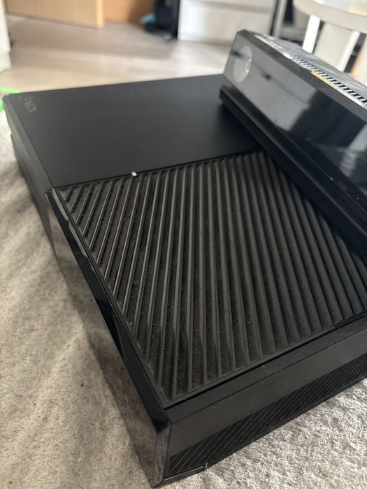 Xbox one  z dwoma grami