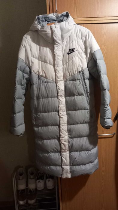 Чоловічий пуховик Nike