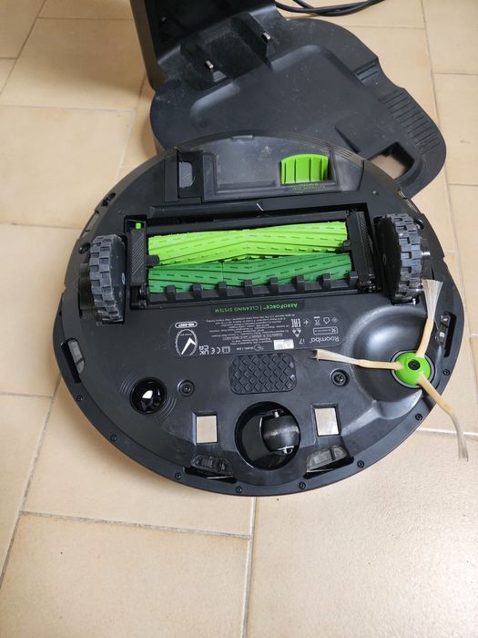 Roomba i7+ com Base Auto-Esvaziamento