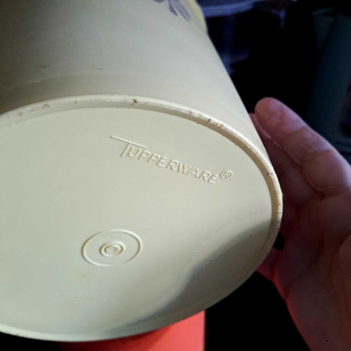 Caixa laranja tupperware vintage
