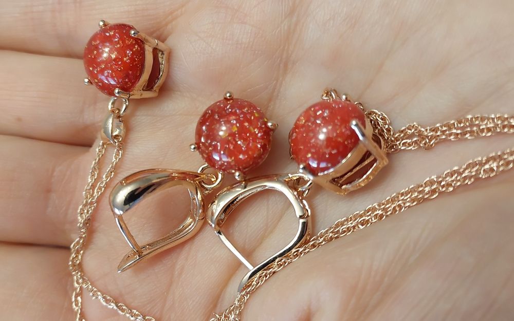 Zestaw pozłacanej biżuterii