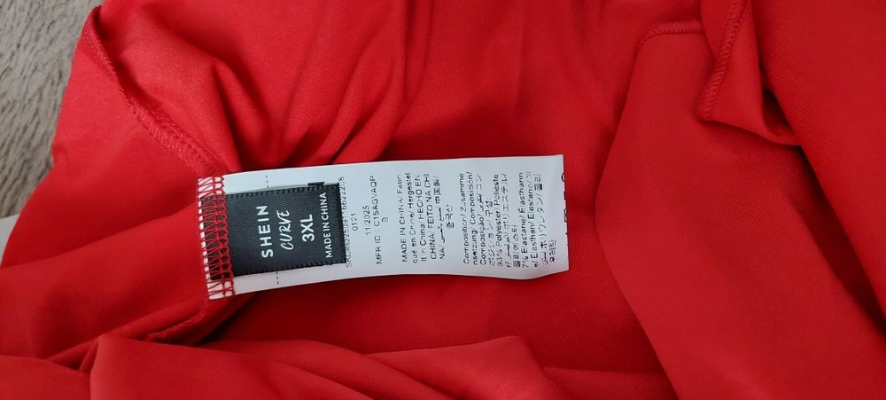 Odsprzedam piękną sukienke dla pań puszystych idealna