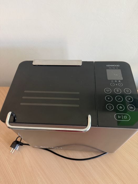 Хлебопечка Kenwood BM 450