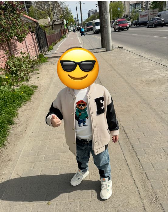 Джинси на хлопчика три пари за 300 грн