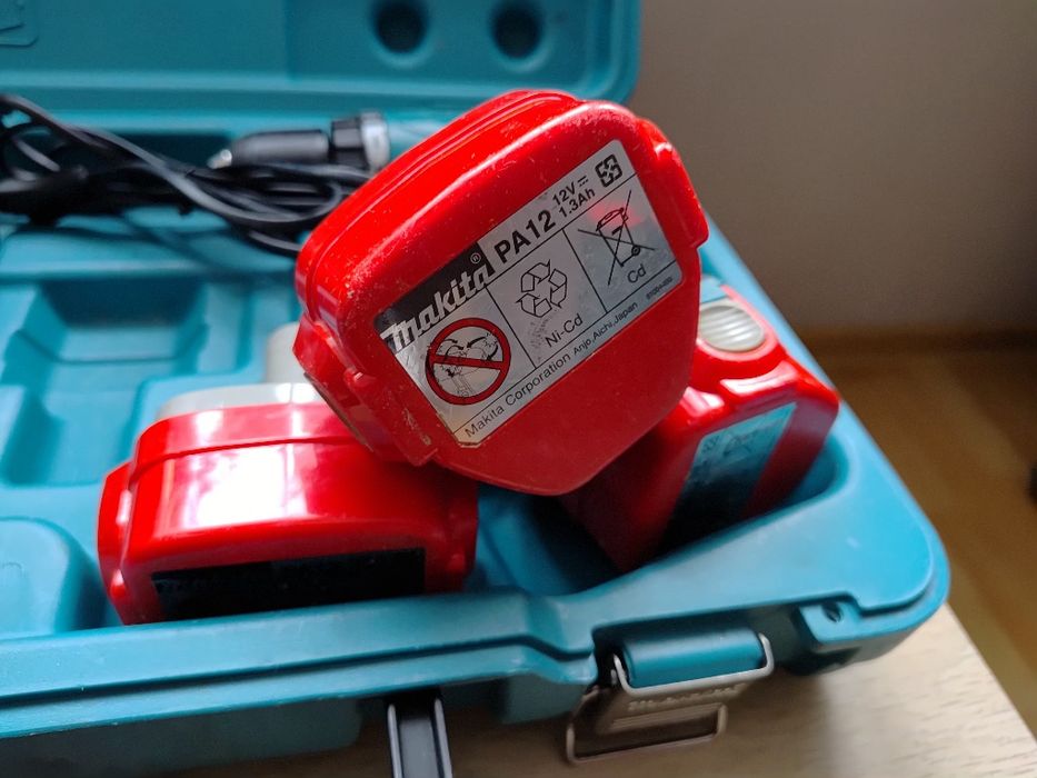 Wiertarko-wkrętarka Makita 6271D.