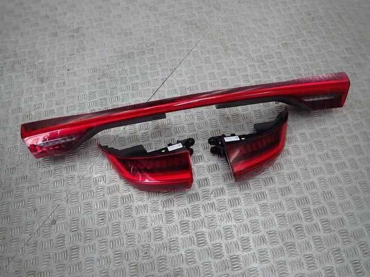 Ліхтарі задні, планка Audi A7 4K