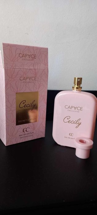 Perfumy damskie. Perfumy o słodkim zapachy. Piękne perfumy
