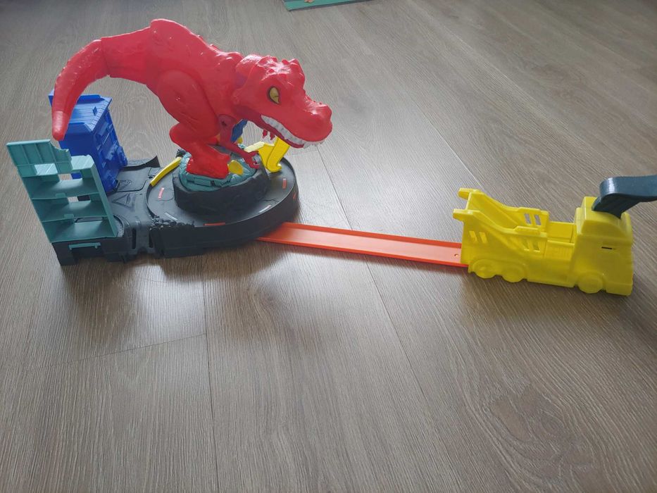Hot wheels T-rex