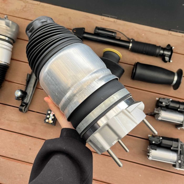 НОВИЙ амортизатор пневмостойка пневмобаллон Range Rover Sport Vogue