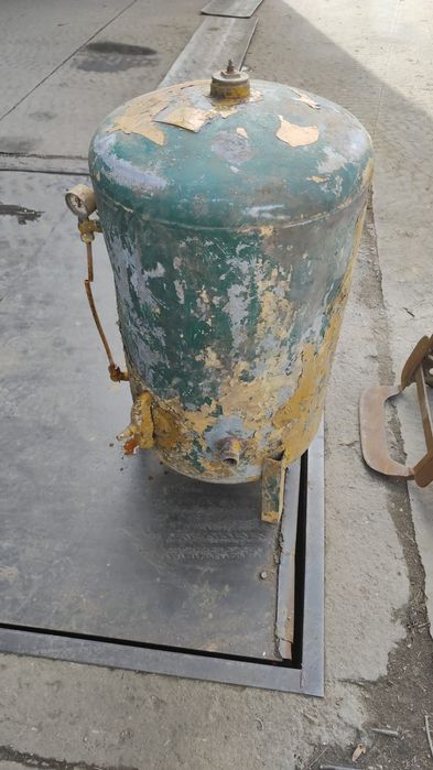Stary zbiornik hydroforowy bojler na wodę 250 L DIY